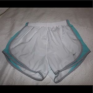 White nike shorts
